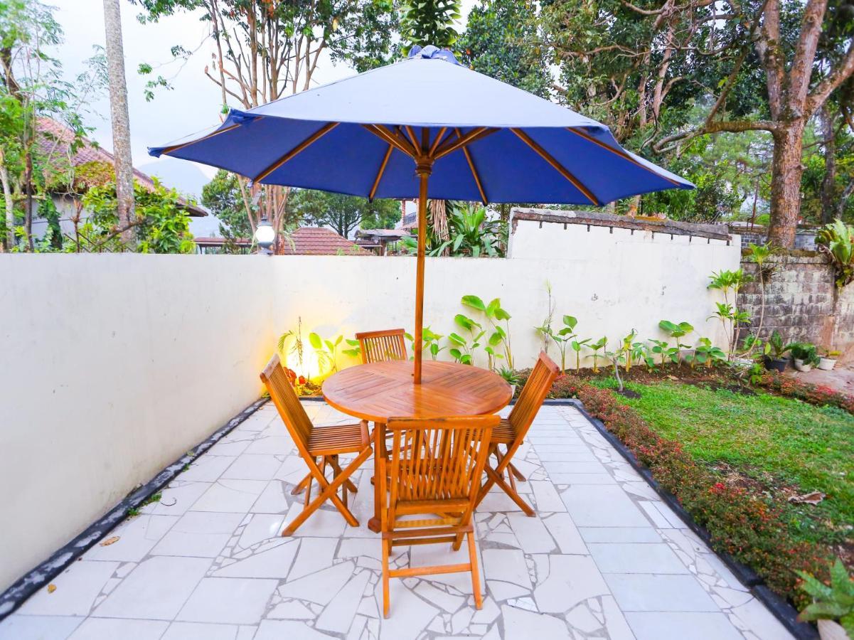 Oyo 93136 Hotel Santo Djaya 2 Bogor Buitenkant foto