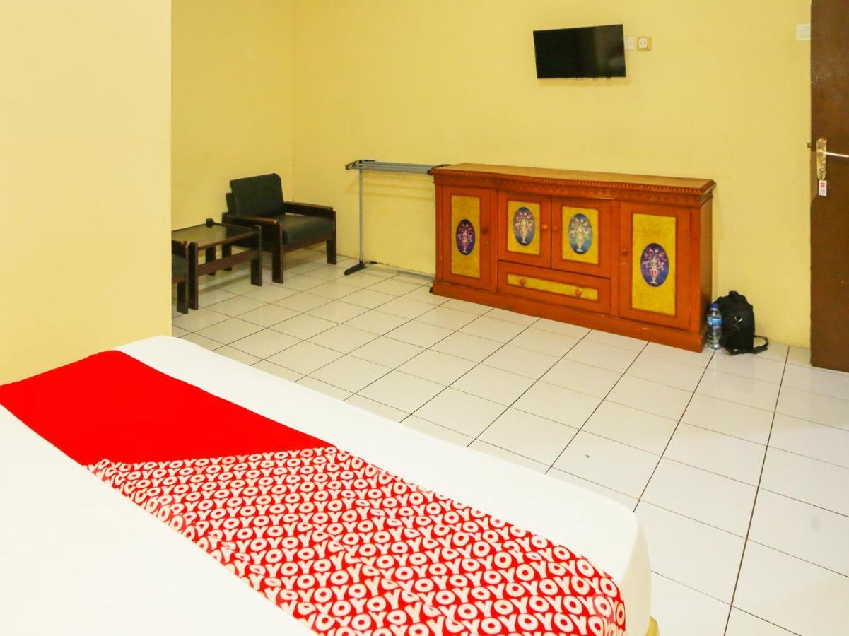 Oyo 93136 Hotel Santo Djaya 2 Bogor Buitenkant foto