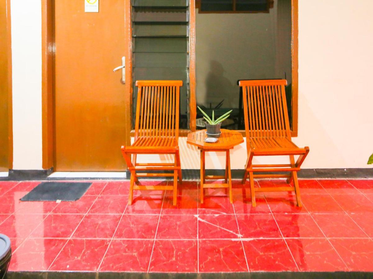 Oyo 93136 Hotel Santo Djaya 2 Bogor Buitenkant foto